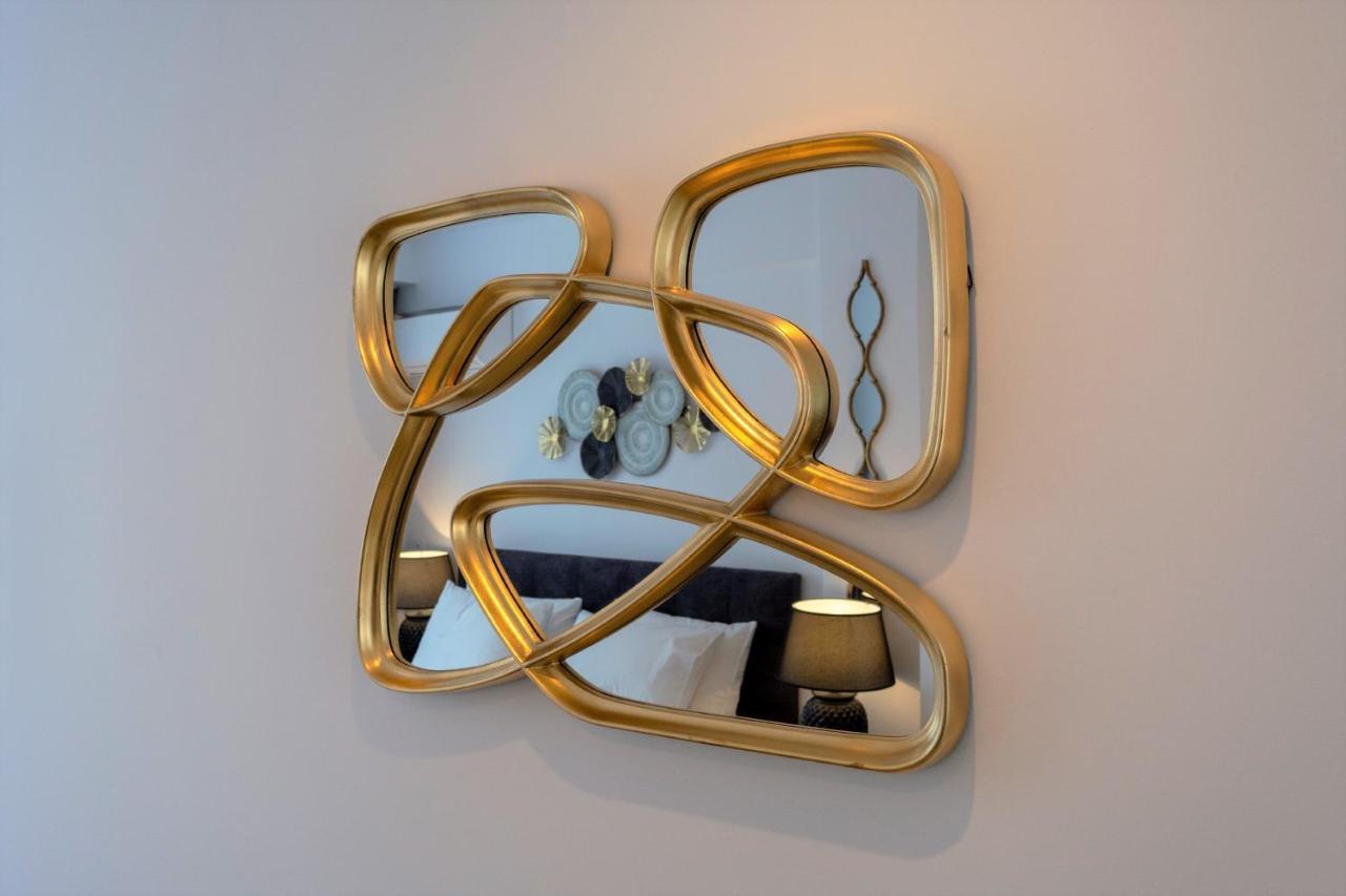Dema Luxury Suites - Perikleous E8 เอเธนส์ ภายนอก รูปภาพ